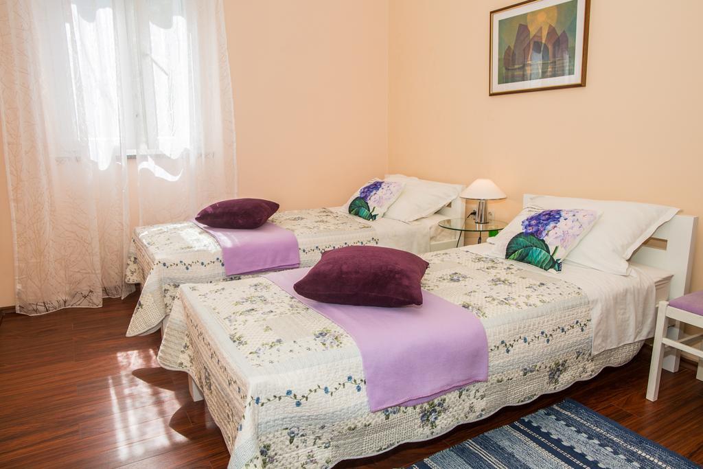 Holiday Home Arboretum Šibenik Eksteriør billede